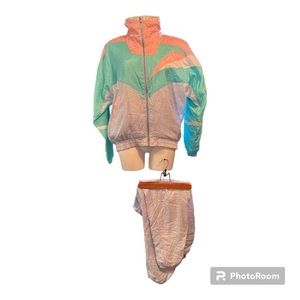 Vintage 80/90’s Jogging Suit!